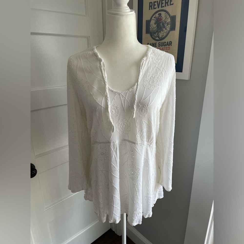 GHOST - bohemian-style white tunic with eyelet pattern - size small